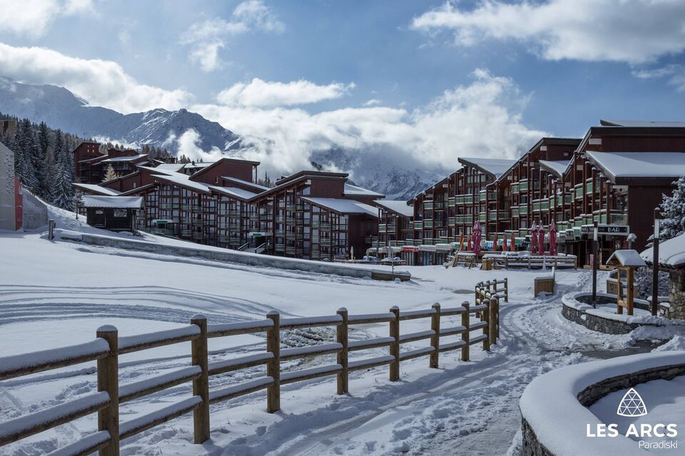 Snowy Les Arcs 1800, Villards village
